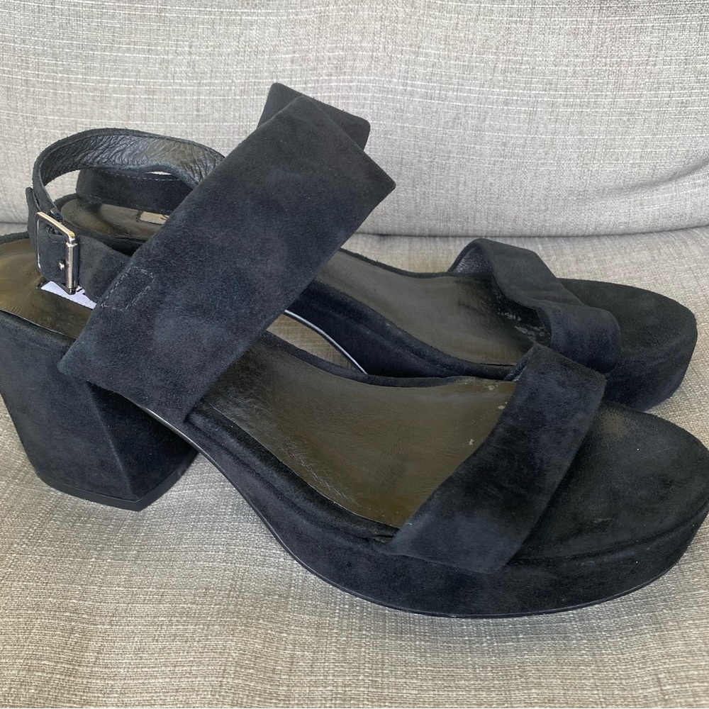 Steve Madden Reba Platform Sandal in Black Suede